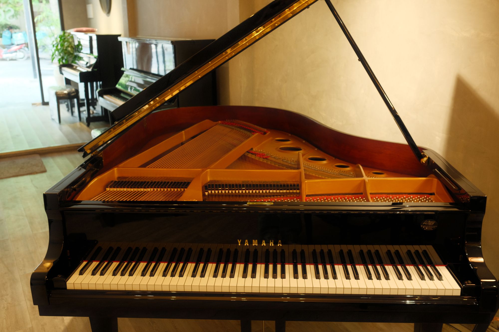 Yamaha C3 Grand Piano: Uniting Craftsmanship and Performance