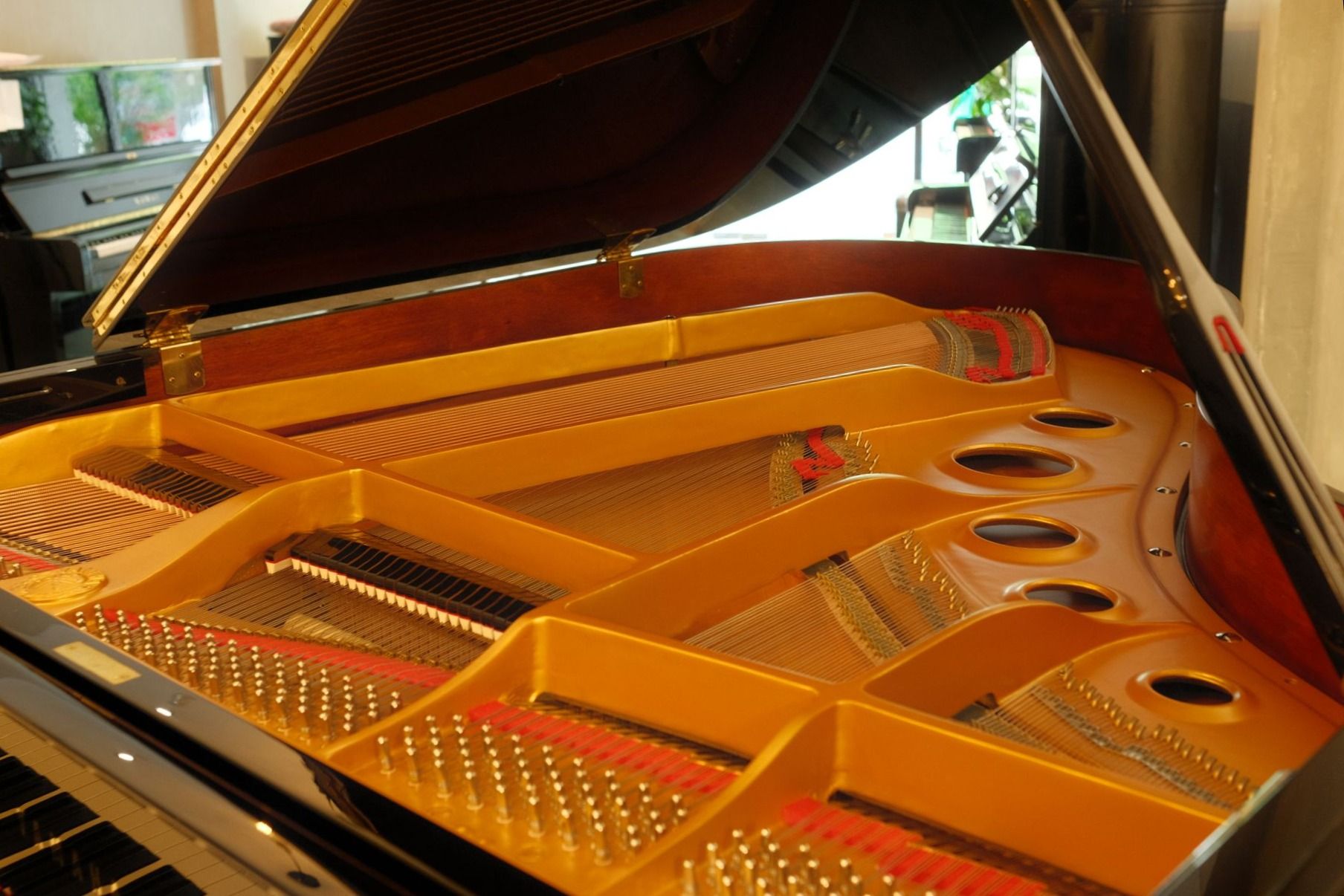 Yamaha C3 Grand Piano: Uniting Craftsmanship and Performance